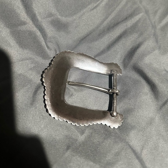 Buckle - Picture 5 of 6